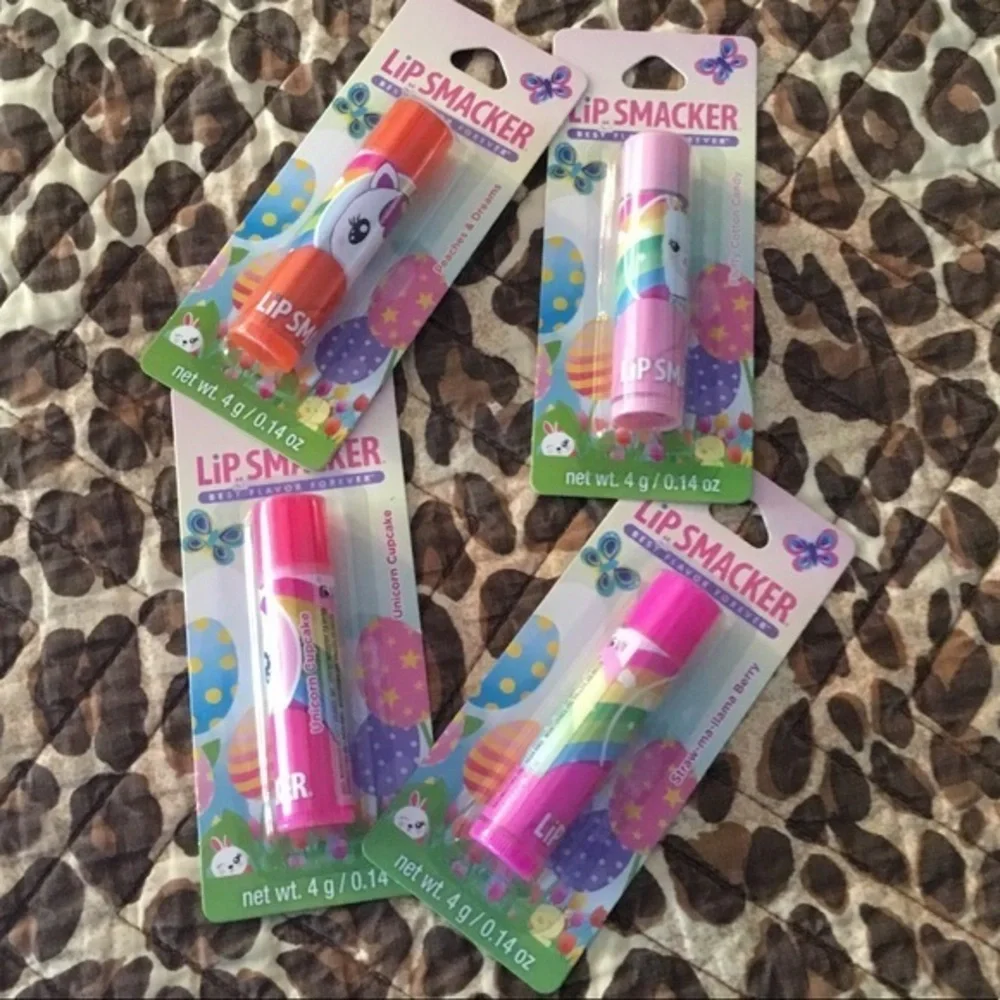 GIFT ALERT! Lip Smackers Lip Balm Fruity Candy Cake Set of 4